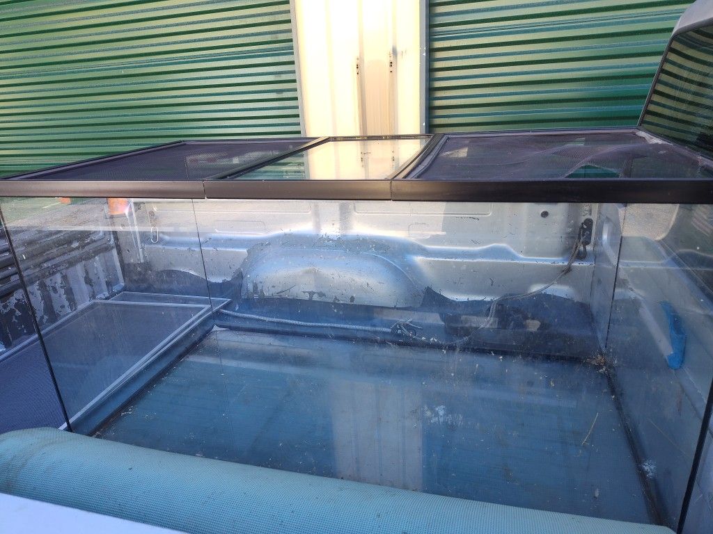 200 Gallon Reptile Tank 4ft X2ft