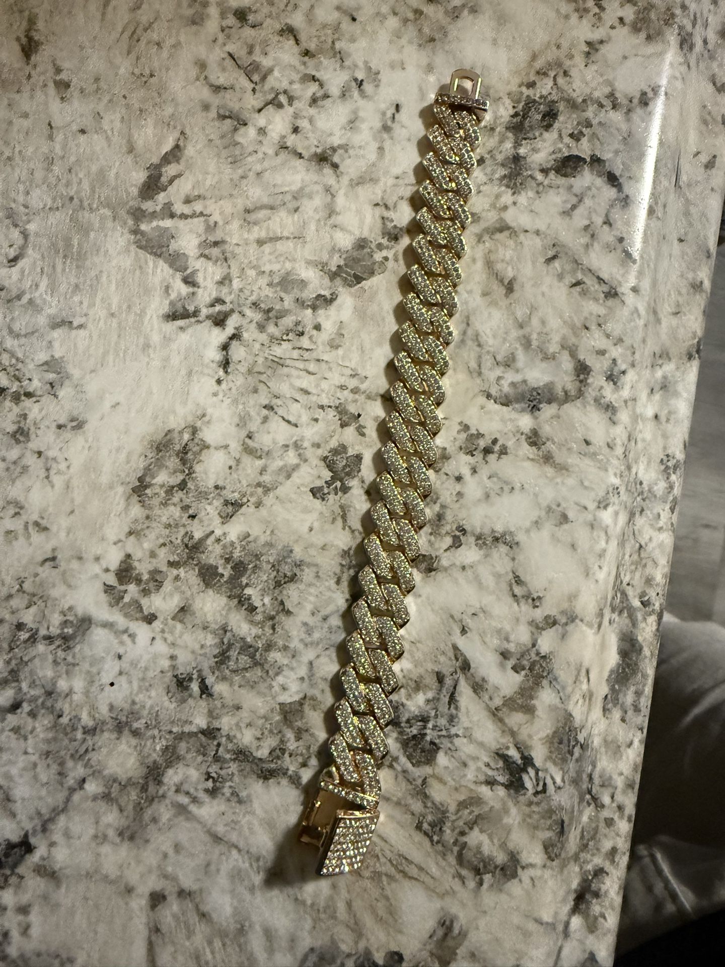 Diamond gold bracelet