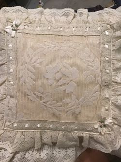 vintage-style boudoir pillow & white laced throw pillow
