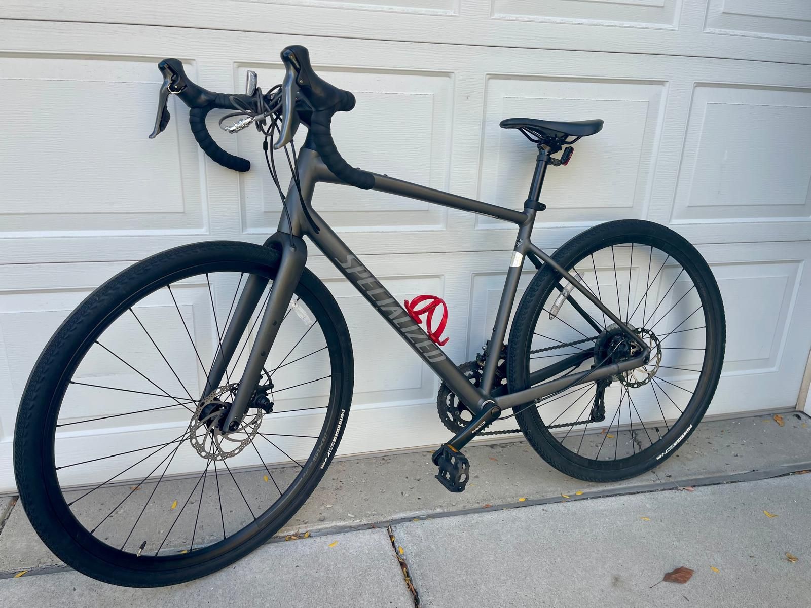 Men’s Bike Specialized Diverge base E 5, Women Bike Cannondale, Quick Disc 5 remixte hybrid, Bike Accessories