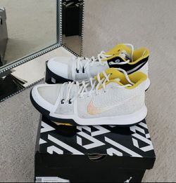 Nike Kyrie Basketball Sneakers