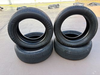 4 used Vredestein 225/55R17 tires
