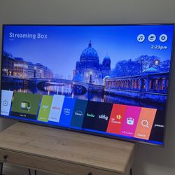 65 Inch LG Smart Tv