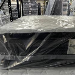 Florida Number One Stop For All Your Mattress Needs. We Carry All Size Mattress And With The Purchase Of Each Mattress You’re Receive A Free Box