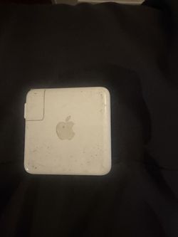 61 W A1718 Mac Book Adaptor