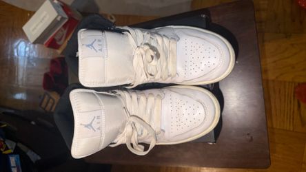 Air Jordan 1 mid SE