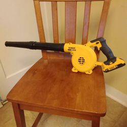 DeWalt 20vMax Blower With Battery NO CHARGER 