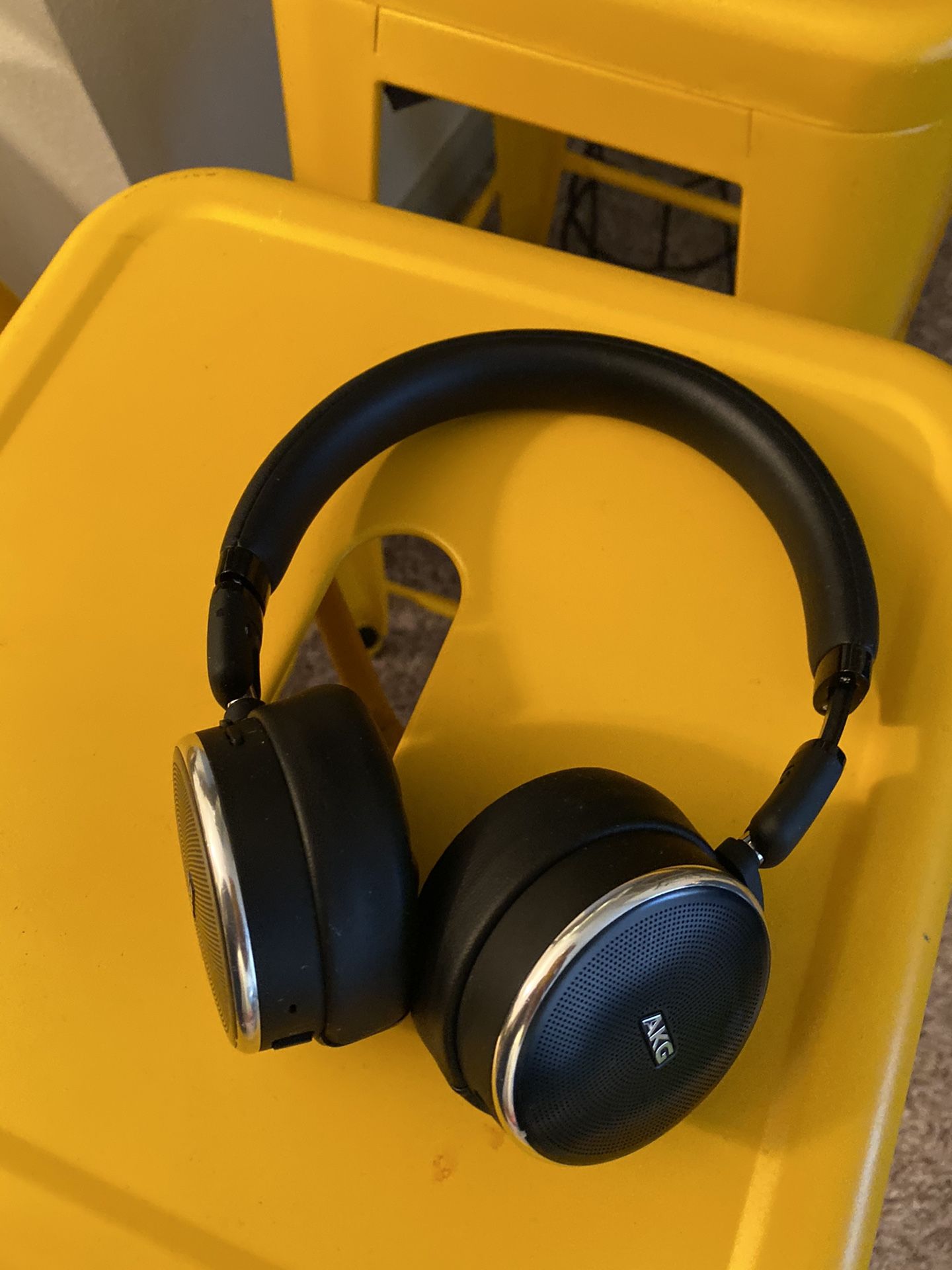 akg n60 bluetooth headphones