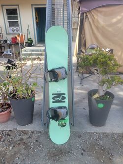 Burton Snowboard 155cm Flow Bindings 