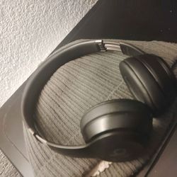 Beats Solo 4 Headphones