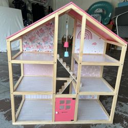 Large Girls Doll House