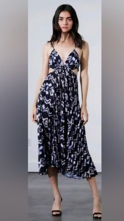 NWT Karina Grimaldi Serena Print Dress In Black Open Back