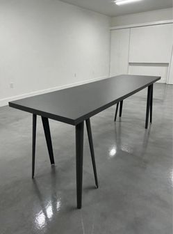 Like New LAGKAPTEN/NARSPEL Large Desk, Dark Grey