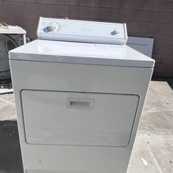 Whirlpool Super Capacity Gas Dryer 