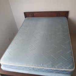 Blue Queen mattress in very good condition
