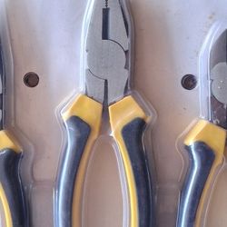 Pittsburgh High Voltage Electrician Ploers 3 Pcs