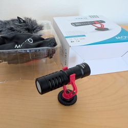 Movo VXR10 Universal Shotgun Mic for Camera