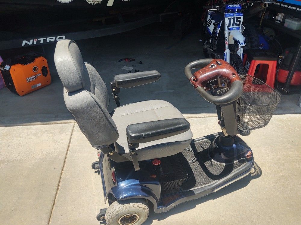 LX-3 PLUS Scooter