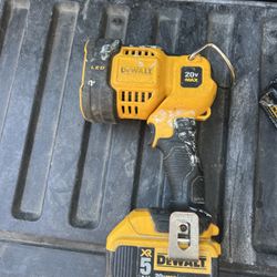Dewalt