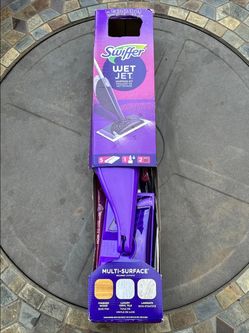 SWIFFER Wet Jet Mop Starter Kit: Spray Mop, 5-Pads, & Cleaning Solution NEW