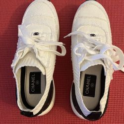 Brand New Knit Black & White Shoes 