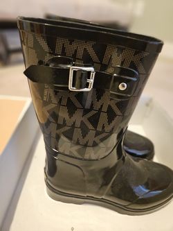 MK Rain Boots 8