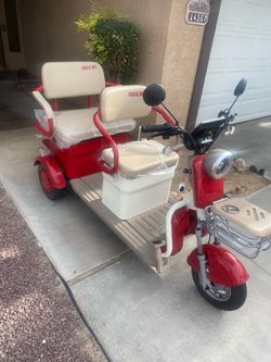 Electric Tricycles $2500