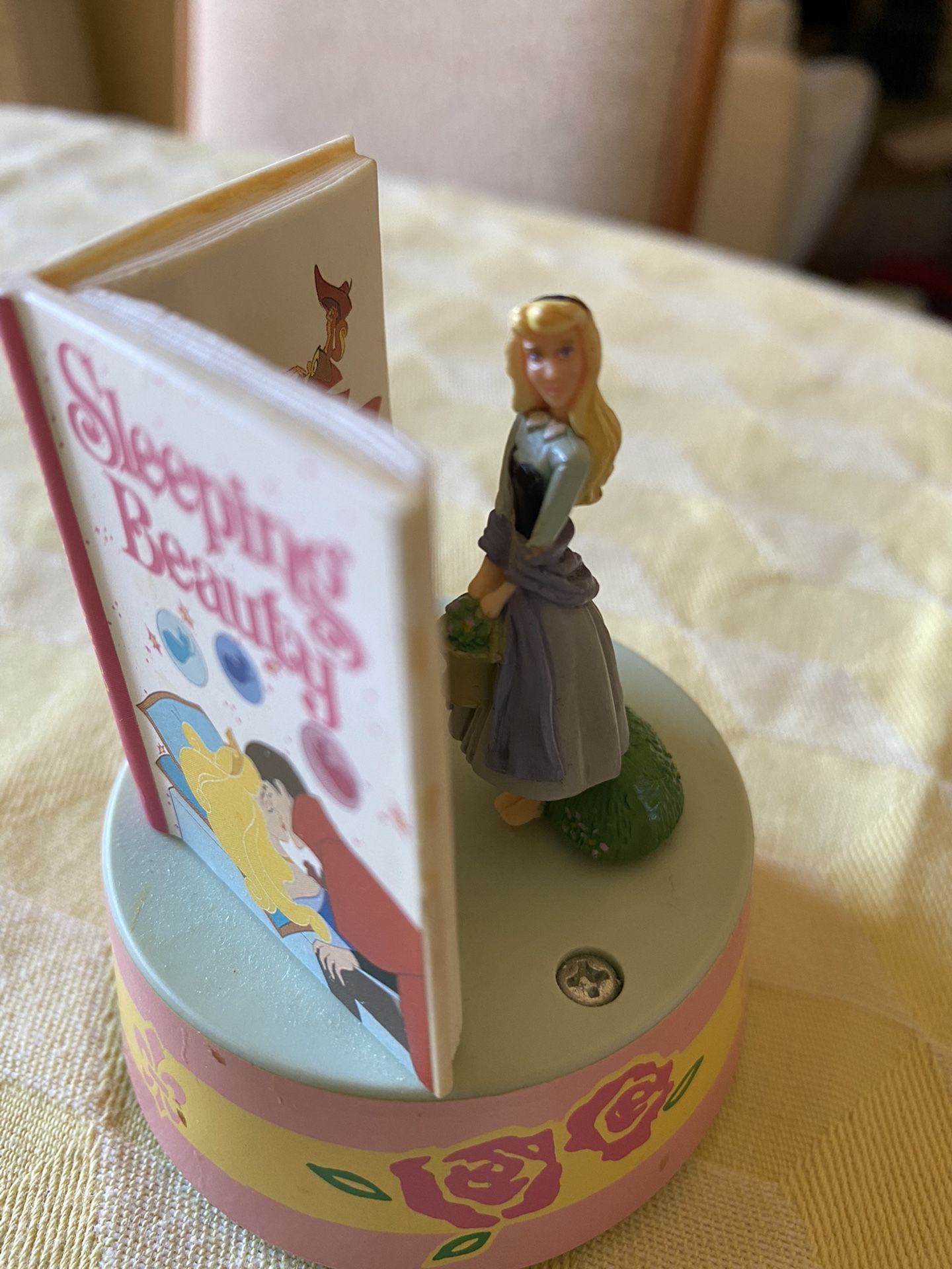 Disney Classics Sleeping Beauty Schmid Musical Figurine