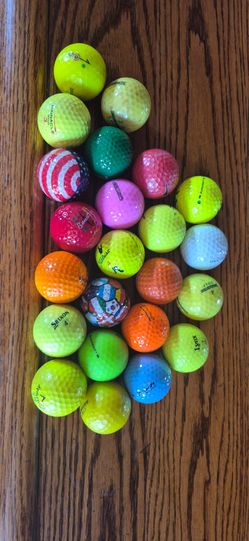 Mixed Lot of Used Colored Golf Balls  22 balls