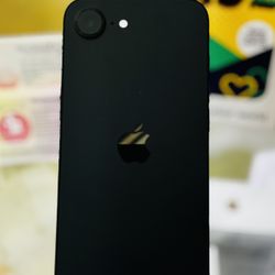 iPhone 16e 128 Gb Unlocked 