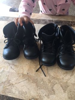 Black boots size 5c