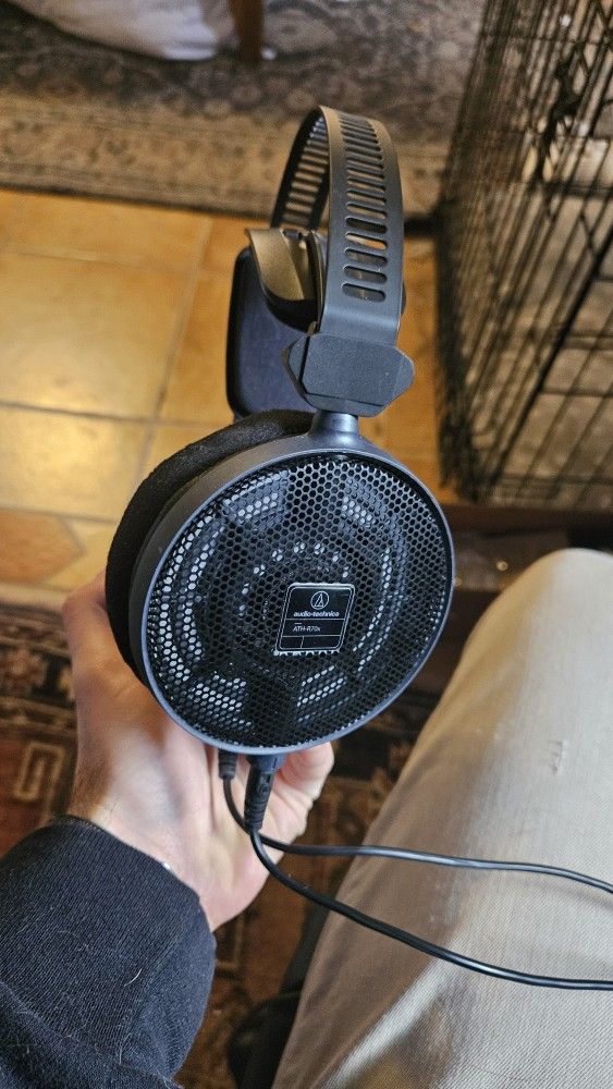 Audio Technica ATH R70X headphones
