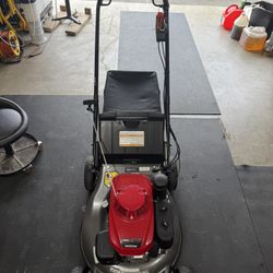 HRC 216 Commercial Honda Lawnmower 