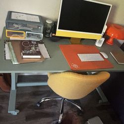 IKEA Foldable Desk With Wheels (Green) 