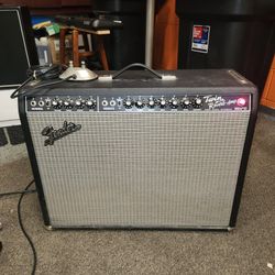 FENDER TWIN REVERB 65' Reissue