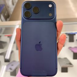 iPhone 17 Pro Max Unlock