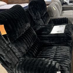 Reclining Cozy Nice Couch 