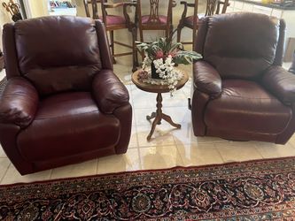 New Recliner, Swivels 360 Degrees and Back And Forth