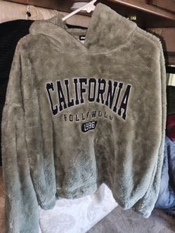 Charlotte Russe Sherpa cropped hoodie L