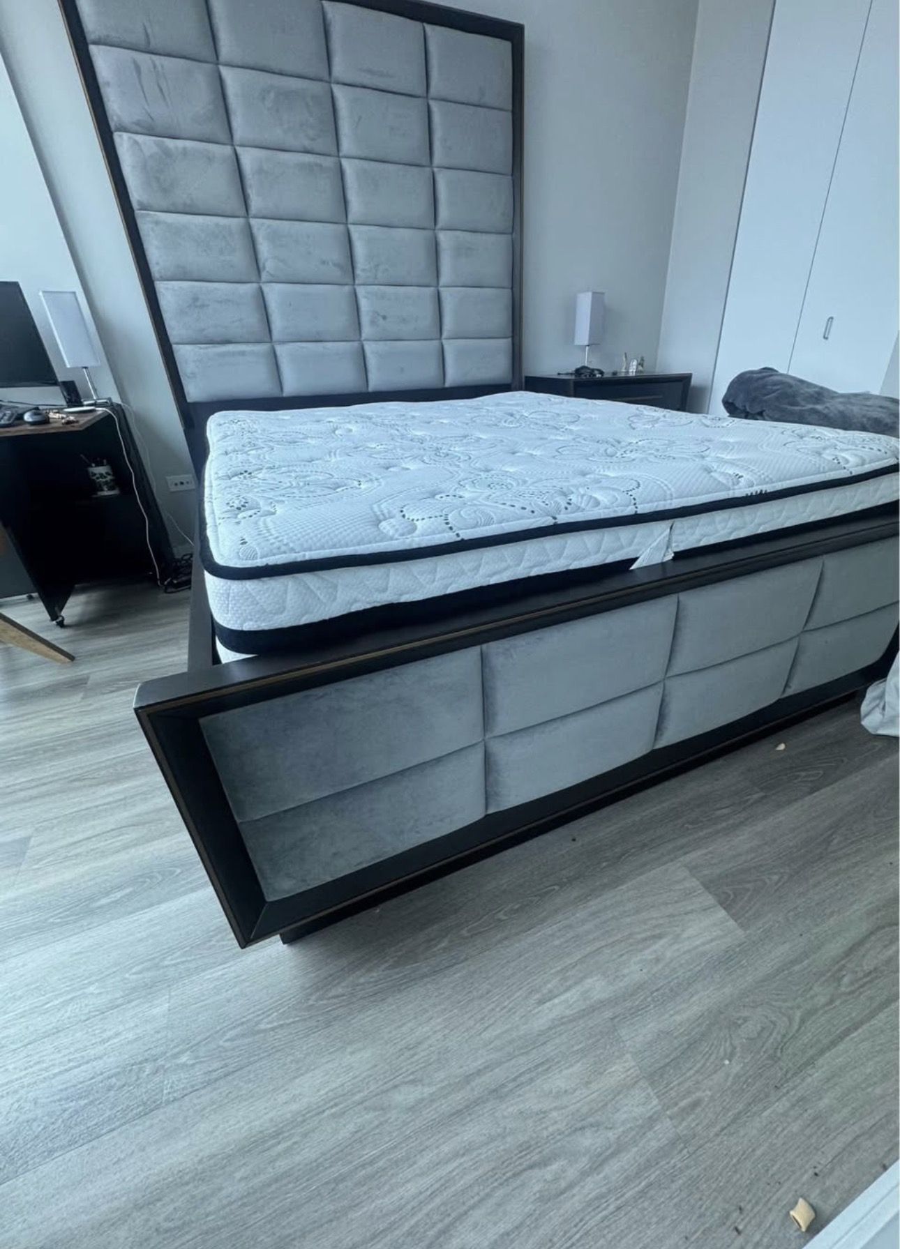 Matress Frame Box Almost new bed matress frame and box spring for Sale in Chicago, IL ...