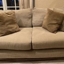 Living Room Couch/sofa