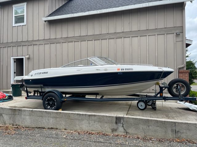 2004 Four Winns Boat (Price Reduced)