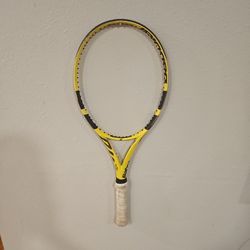 Babolat Aero Team Tennis Racket - 4 1/4 Grip Size  16x19 