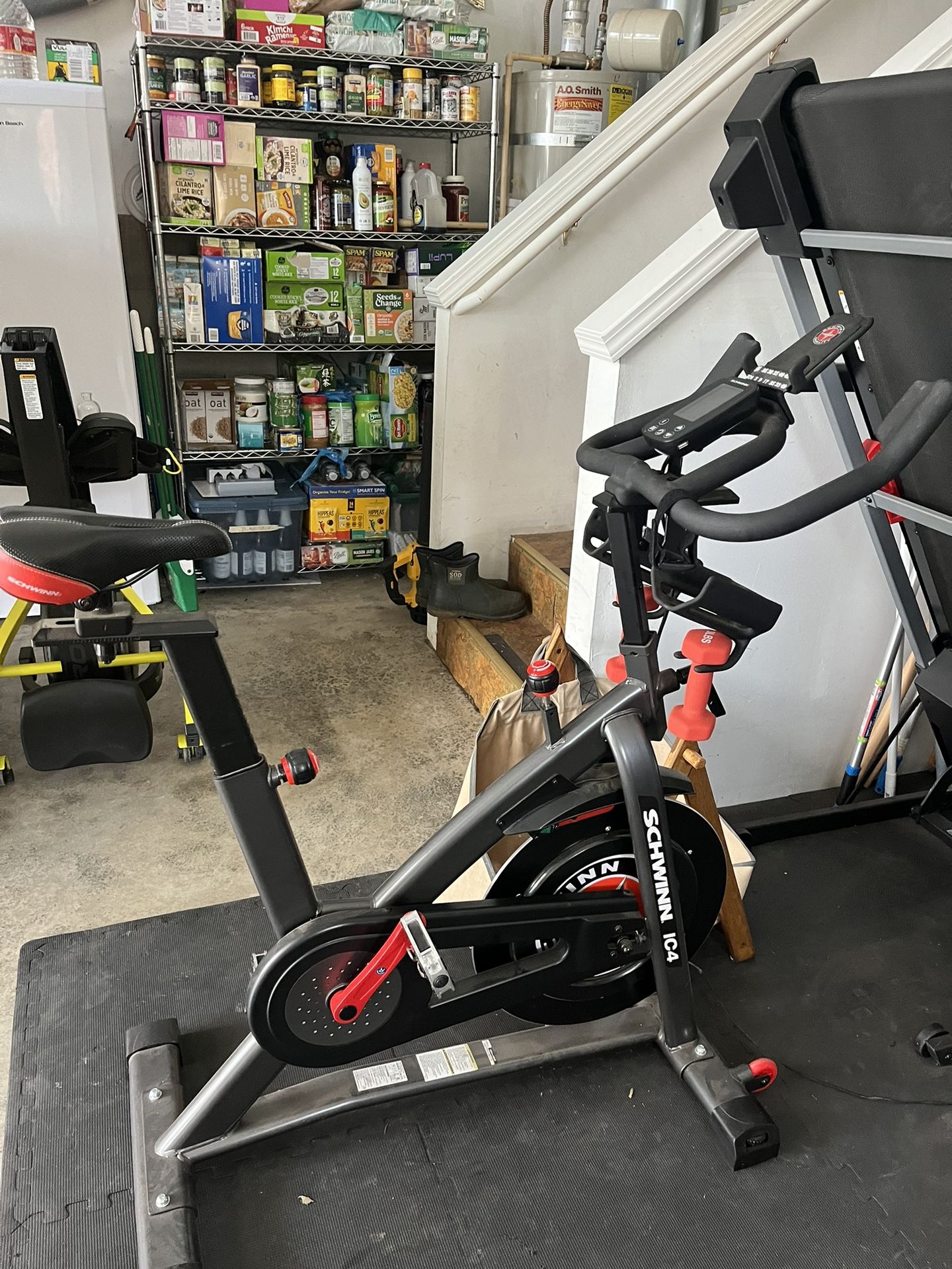 Schwinn IC4 Exercise Bike