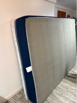 Free queen bed