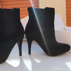 Women's Size 8 Heels