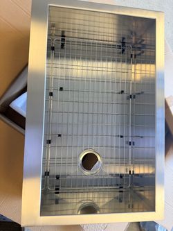 Stainless Steel Undermount Kitchen Sink with Grid
