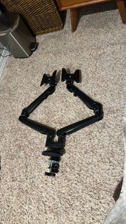 Dual monitor arm