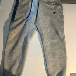 Nike Tech Fleece Joggers - Men’s extra large Grey