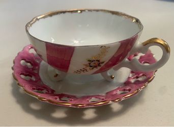 TEA CUP SET PINK & WHITE
